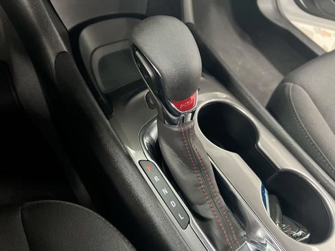 Used 2024 Chevrolet Malibu RS FWD image 17