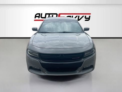 Used 2018 Dodge Charger R/T w/ Blacktop Package RWD image 2