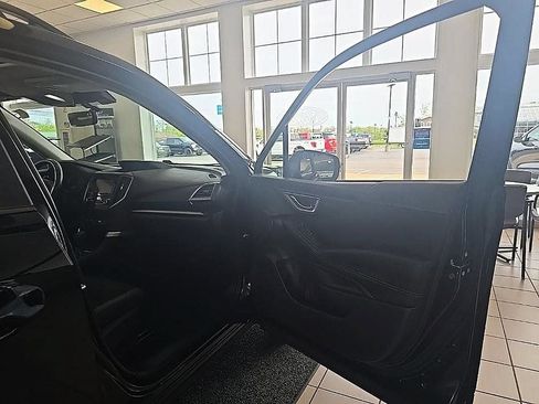 Used 2022 Subaru Forester Premium AWD/4WD image 39