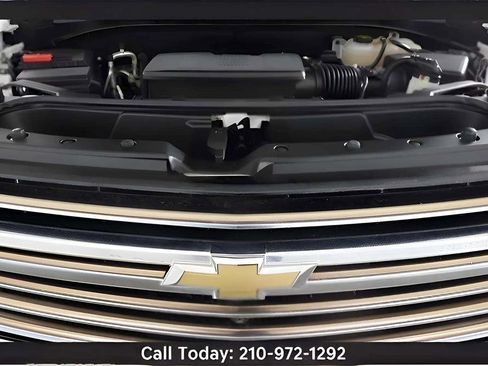 Used 2024 Chevrolet Tahoe High Country w/ Advanced Technology Package image 39