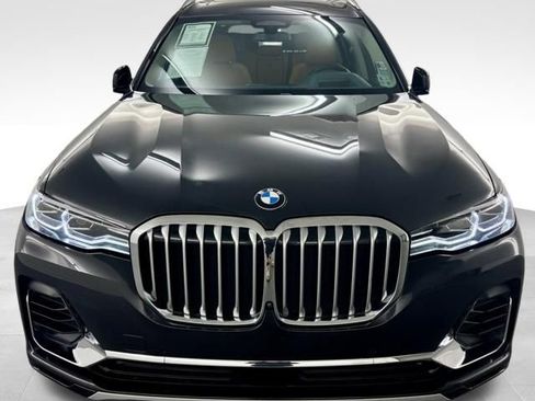 Used 2022 BMW X7 xDrive40i w/ Premium Package image 3