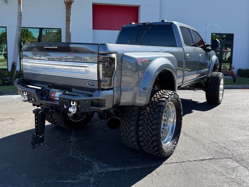 Used 2022 Ford F450 Platinum w/ FX4 Off-Road Package image 33