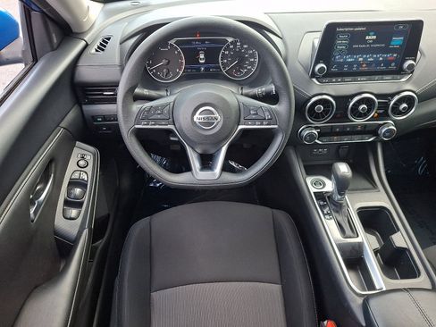 Certified 2023 Nissan Sentra SV FWD image 11