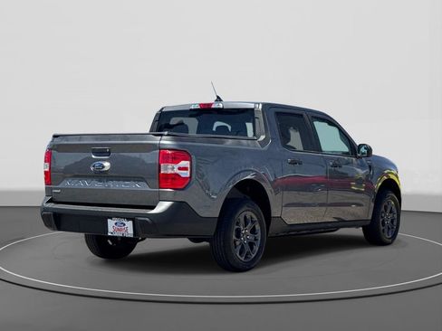 Used 2022 Ford Maverick XLT FWD image 5