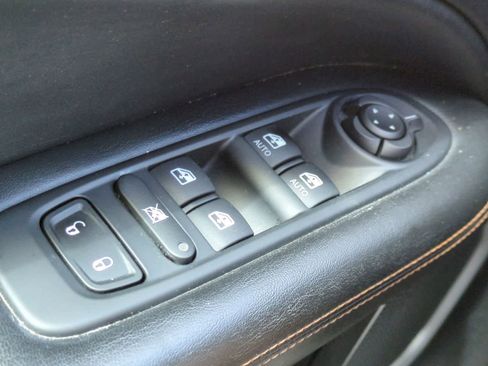 Used 2019 Jeep Compass Limited AWD/4WD image 28