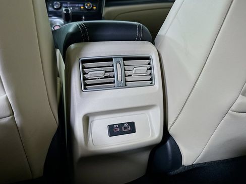 Used 2021 Nissan Maxima Platinum w/ Sport Mat Group FWD image 4