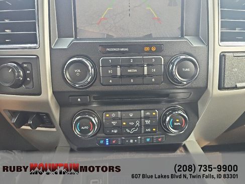 Used 2018 Ford F250 Lariat w/ Lariat Ultimate Package AWD/4WD image 26