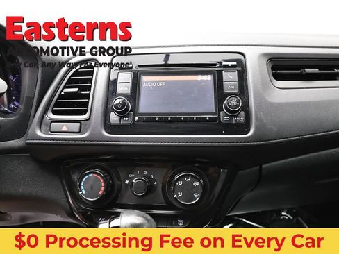 Used 2020 Honda HR-V LX image 11