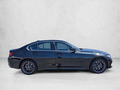 Used 2026 BMW 330i Sedan w/ Premium Package RWD image 4