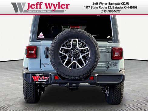 New 2026 Jeep Wrangler Unlimited Sahara w/ Rockslide Package AWD/4WD image 5