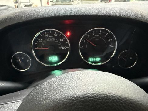 Used 2018 Jeep Wrangler Sport AWD/4WD image 19