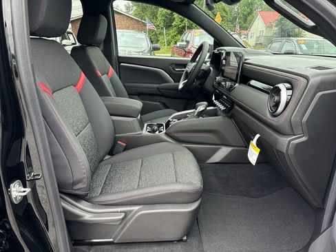 New 2025 Chevrolet Colorado Z71 image 29