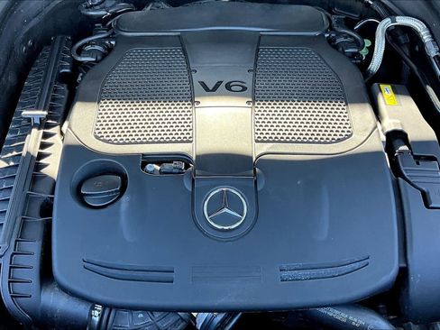Used 2015 Mercedes-Benz GLK 350 4MATIC image 32