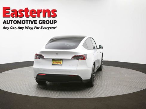 Used 2020 Tesla Model Y Long Range image 34