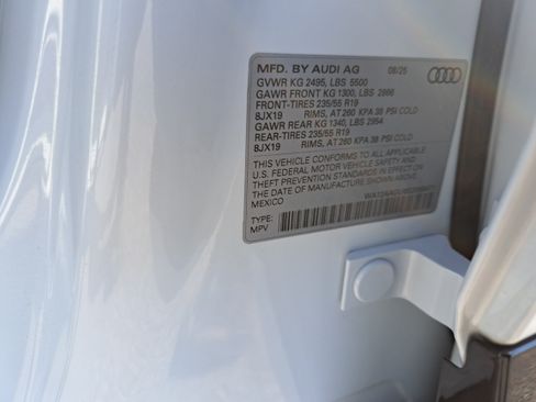Used 2025 Audi Q5 Premium Plus w/ Premium Plus AWD/4WD image 33