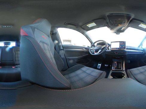 Used 2026 Volkswagen Golf S FWD image 43