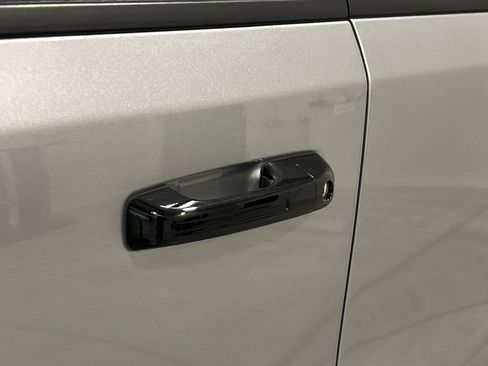 Used 2025 RAM 1500 Lone Star AWD/4WD image 13