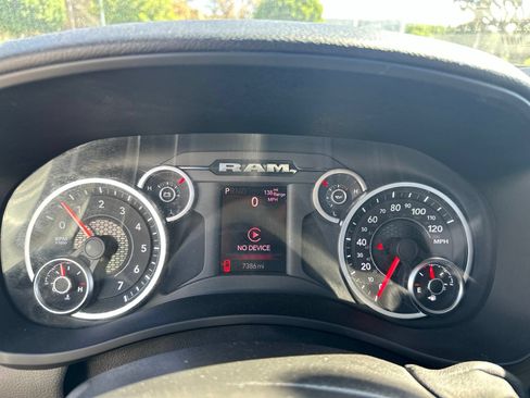 Used 2025 RAM 2500 Big Horn AWD/4WD image 17
