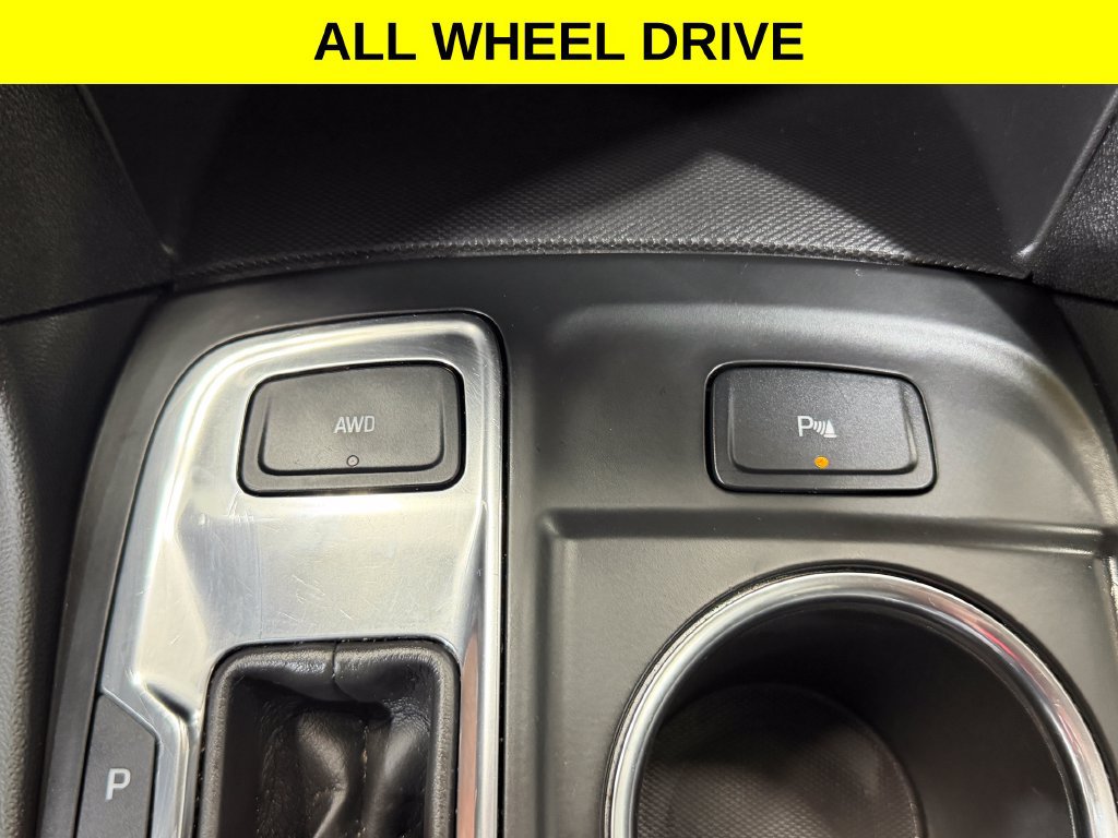 Used 2024 Chevrolet Equinox LT AWD/4WD image 2