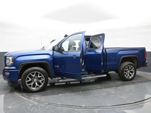 Used 2017 GMC Sierra 1500 SLT w/ All Terrain Package image 47