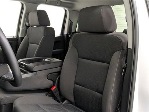 Used 2018 Chevrolet Silverado 1500 LT w/ All Star Edition image 35