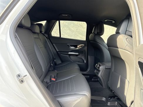 New 2025 Mercedes-Benz GLC 350e 4MATIC image 17
