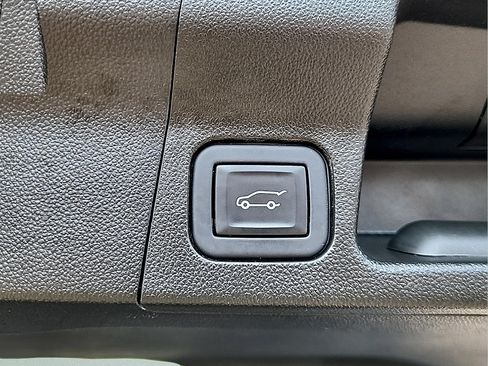 Used 2023 GMC Acadia AT4 w/ GMC Pro Grade Package AWD/4WD image 31
