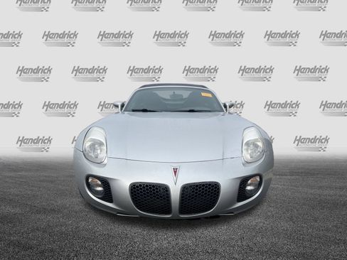 Used 2008 Pontiac Solstice GXP w/ Premium Package image 3