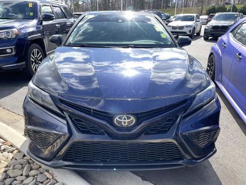 Used 2021 Toyota Camry SE w/ Convenience Package image 6
