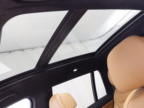 Used 2021 BMW X7 xDrive40i w/ M Sport Package image 15