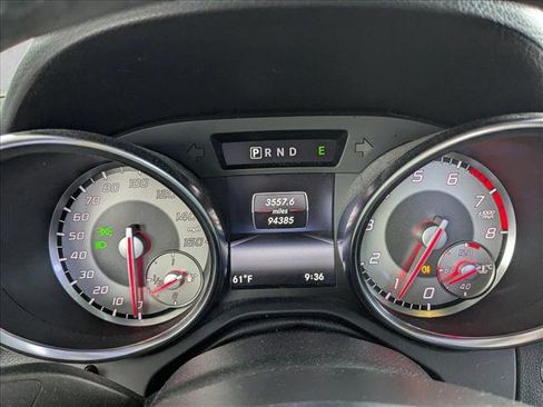 Used 2014 Mercedes-Benz SLK 250 image 16