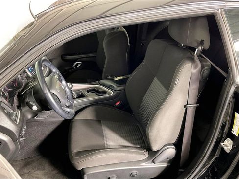 Used 2022 Dodge Challenger R/T w/ Blacktop Package image 32