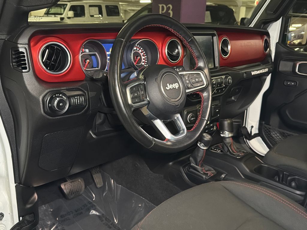 Used 2021 Jeep Wrangler Unlimited Rubicon AWD/4WD image 16