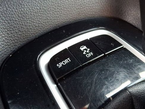 Certified 2022 Toyota Corolla SE FWD image 25