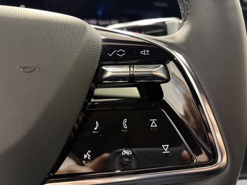 Used 2025 Cadillac Optiq Luxury 1 w/ LPO, Floor Liner Package image 18