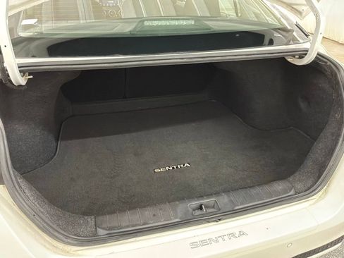 Used 2020 Nissan Sentra SV FWD image 23