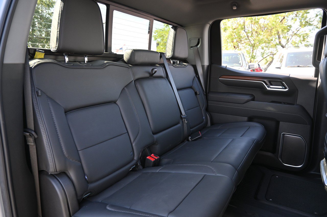 Certified 2025 GMC Sierra 1500 Denali AWD/4WD image 23