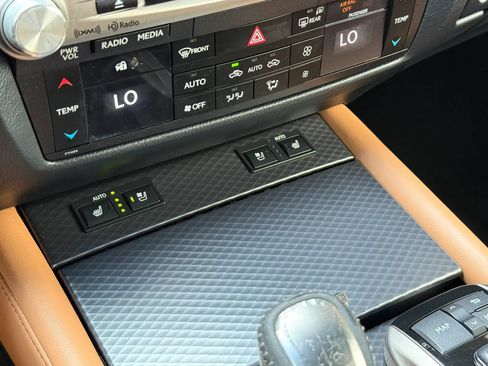 Used 2017 Lexus GS 350 F Sport RWD image 32