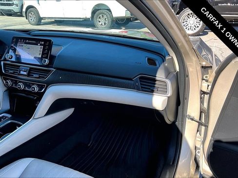 Used 2020 Honda Accord Touring image 25