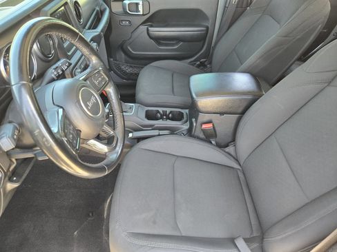 Used 2022 Jeep Wrangler Unlimited Sport AWD/4WD image 16