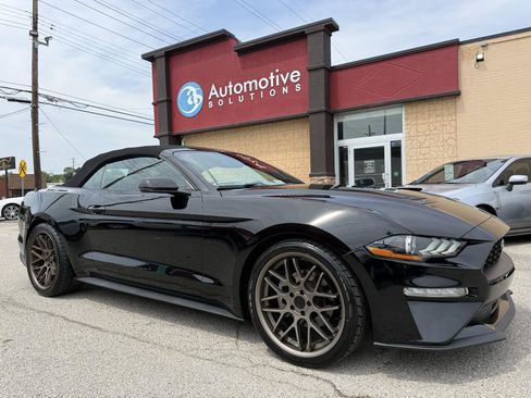 Used 2018 Ford Mustang Premium RWD image 1