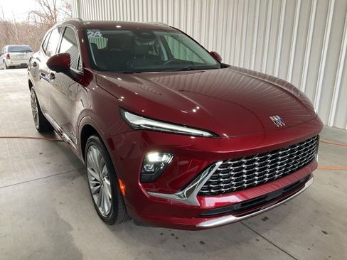 Used 2024 Buick Envision Avenir image 27