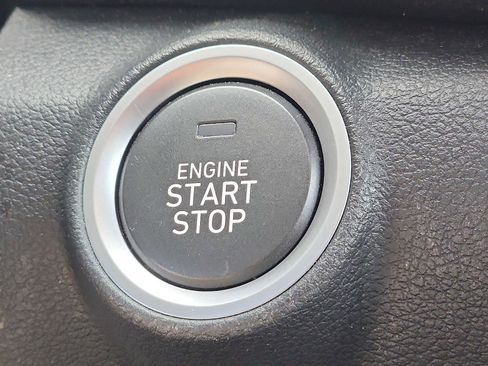 Used 2022 Hyundai Kona Limited image 23