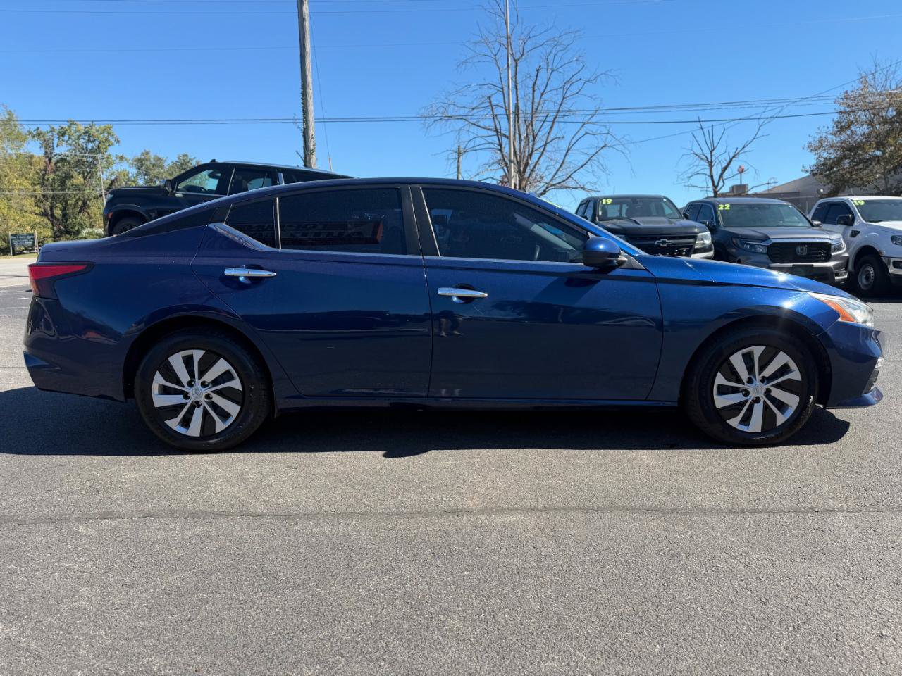 Used 2020 Nissan Altima 2.5 S FWD image 2