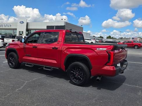 Used 2022 Toyota Tundra SR5 AWD/4WD image 5