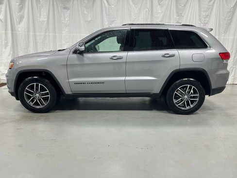 Used 2018 Jeep Grand Cherokee Limited AWD/4WD image 4