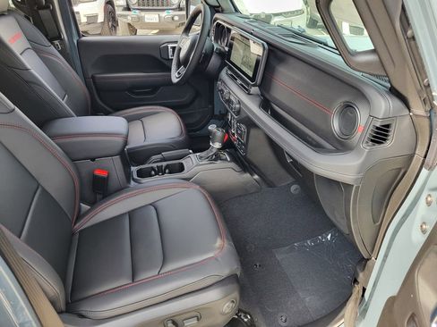 New 2026 Jeep Gladiator Rubicon w/ Safety Group image 17