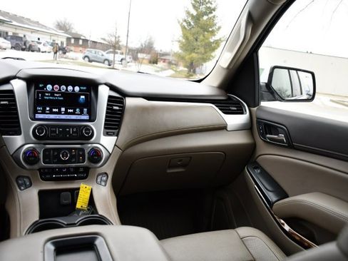 Used 2019 GMC Yukon XL SLT w/ Open Road Package image 25