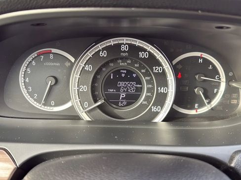 Used 2017 Honda Accord EX-L image 16