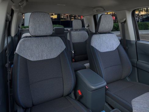 New 2025 Ford Maverick XLT image 10